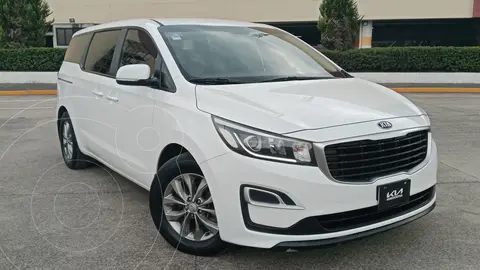 Kia Sedona LX usado (2019) color Blanco precio $369,800