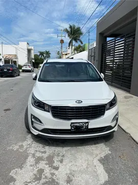 Kia Sedona EX Pack usado (2020) color Blanco precio $340,000