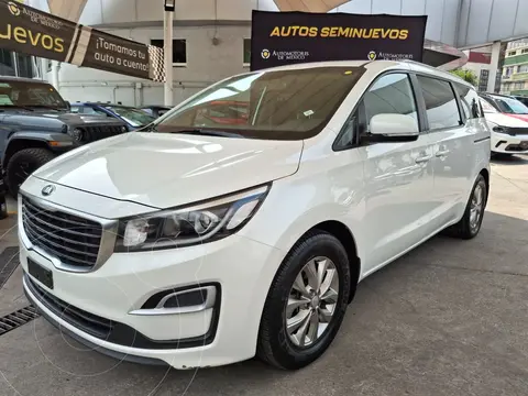 Kia Sedona LX usado (2020) color Blanco Nieve financiado en mensualidades(enganche $64,805 mensualidades desde $7,253)
