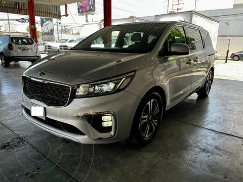 Kia Sedona SXL usado (2019) color Plata precio $289,000