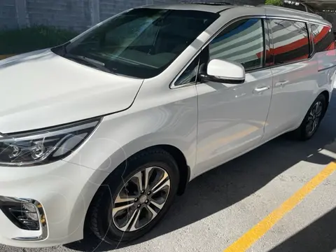 Kia Sedona SXL usado (2019) color Blanco Nieve precio $410,000