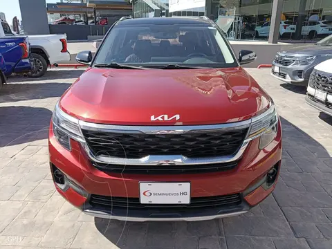Kia Seltos EX Pack usado (2022) color Rojo Cobrizo precio $338,000