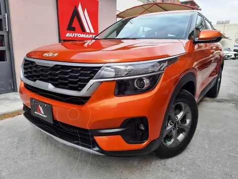 Kia Seltos EX Aut usado (2022) color Naranja precio $359,000