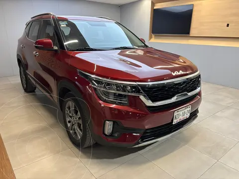 Kia Seltos SX usado (2022) color Rojo financiado en mensualidades(enganche $144,210 mensualidades desde $6,068)