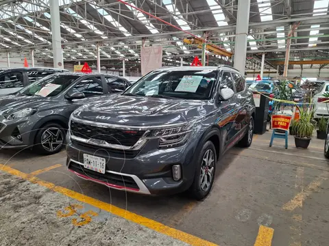 Kia Seltos GT Line usado (2022) color Gris Hierro financiado en mensualidades(enganche $96,000 mensualidades desde $7,200)