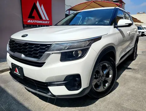 Kia Seltos EX Aut usado (2020) color Blanco precio $295,000