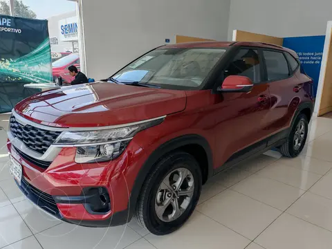 Kia Seltos EX Aut usado (2023) color Rojo precio $335,000