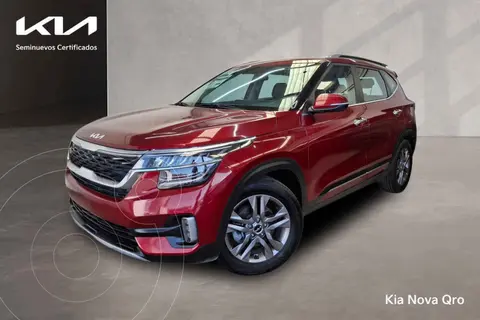 Kia Seltos SX usado (2022) color Rojo financiado en mensualidades(enganche $99,462 mensualidades desde $8,538)