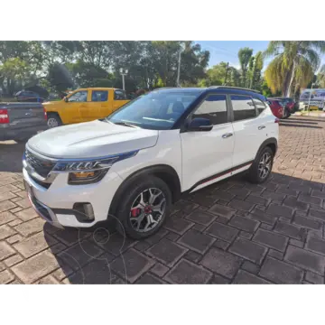 Kia Seltos 1.4L GT LINE usado (2023) color Blanco precio $345,000