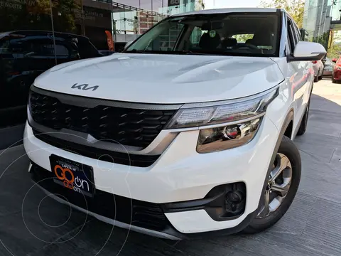 Kia Seltos EX Aut usado (2023) color Blanco precio $348,000
