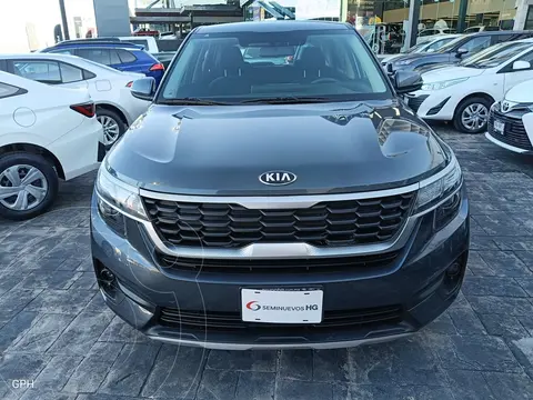 Kia Seltos EX usado (2020) color Azul precio $260,000