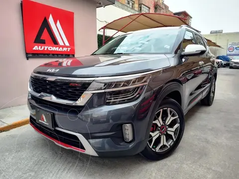 Kia Seltos GT Line usado (2023) color Gris Hierro precio $409,000