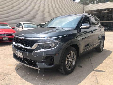 Kia Seltos EX PACK Aut usado (2020) color Gris precio $400,000