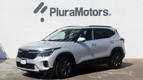 Kia Seltos SX usado (2024) color Gris precio $389,000