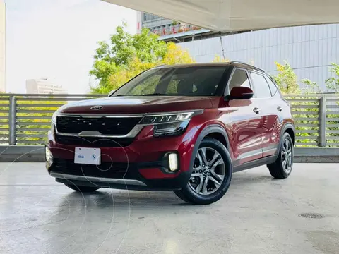 Kia Seltos SX usado (2021) color Rojo precio $319,000