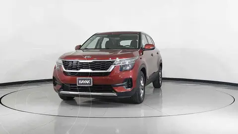 Kia Seltos EX Aut usado (2020) color Negro precio $400,999