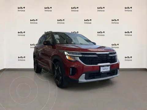 Kia Seltos SXL usado (2025) color Vivid Red + Black Roof precio $464,900