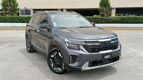 Kia Seltos SXL usado (2024) color Gris precio $469,800