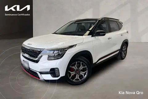 Kia Seltos GT Line usado (2022) color Blanco financiado en mensualidades(enganche $116,085 mensualidades desde $9,965)