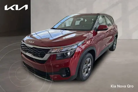 Kia Seltos EX Aut usado (2023) color Rojo financiado en mensualidades(enganche $92,650 mensualidades desde $7,953)