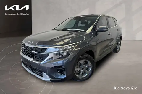Kia Seltos EX usado (2024) color Gris precio $390,000