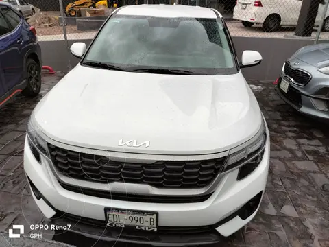 foto Kia Seltos EX Aut usado (2023) color Blanco precio $388,000