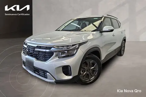 Kia Seltos SX usado (2024) color Plata financiado en mensualidades(enganche $115,812 mensualidades desde $9,942)