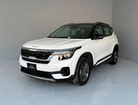 Kia Seltos EX Pack usado (2023) color Blanco precio $369,000
