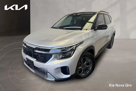 Kia Seltos EX Pack usado (2024) color Plata precio $420,000