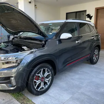 Kia Seltos GT Line Aut usado (2020) color Gris precio $340,000