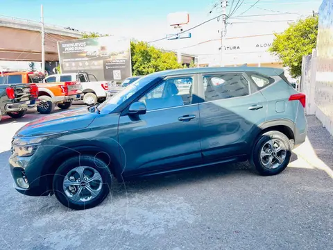 Kia Seltos EX usado (2024) color Verde precio $390,000