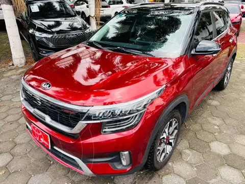 Kia Seltos GT Line Aut usado (2020) color Rojo financiado en mensualidades(enganche $79,819 mensualidades desde $7,090)