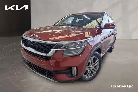 Kia Seltos SX usado (2023) color Rojo precio $348,000