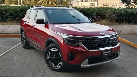 Kia Seltos SXL usado (2024) color Rojo financiado en mensualidades(enganche $102,554 mensualidades desde $11,800)