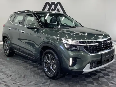 Kia Seltos SX usado (2024) color Verde precio $439,999