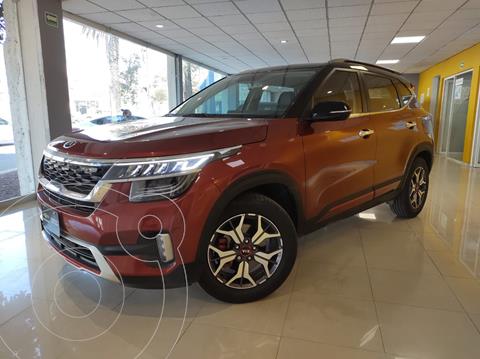 foto Kia Seltos GT Line Aut usado (2020) color Rojo Cobrizo precio $439,900