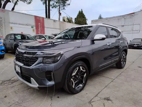 Kia Seltos SXL usado (2024) color Gris precio $530,000