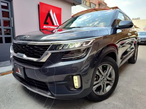 Kia Seltos SX usado (2021) color Gris Hierro financiado en mensualidades(enganche $81,000 mensualidades desde $8,366)