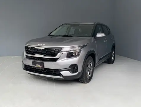 Kia Seltos EX Aut usado (2023) color Gris precio $349,000