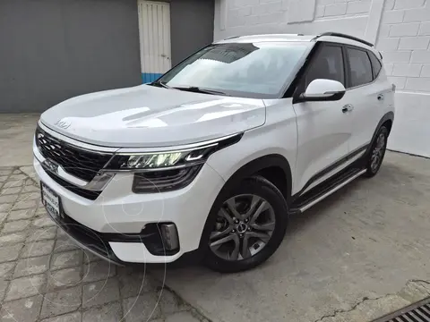 Kia Seltos SX usado (2023) color Blanco precio $405,000