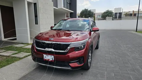 Kia Seltos EX PACK Aut usado (2020) color Rojo precio $312,000