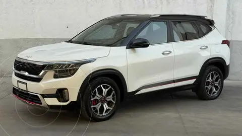 Kia Seltos GT Line usado (2023) color Blanco precio $424,000