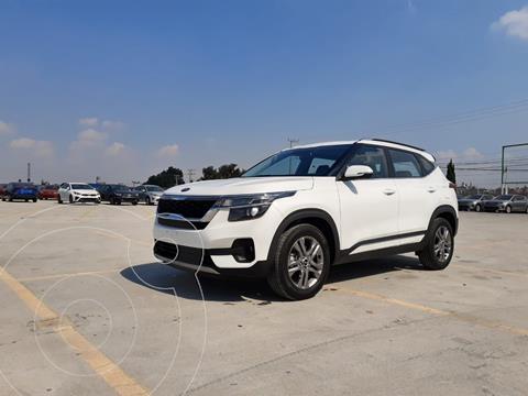 foto Kia Seltos EX PACK Aut usado (2020) color Blanco precio $384,900