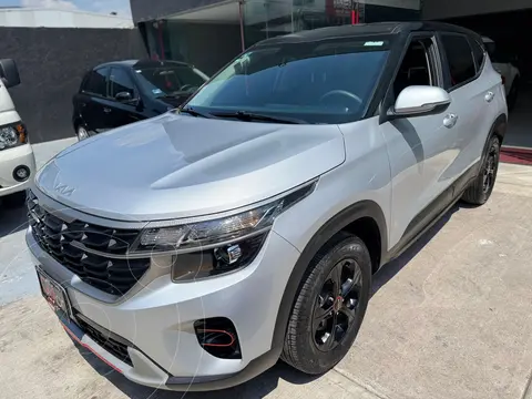 Kia Seltos EX usado (2024) color plateado precio $370,000