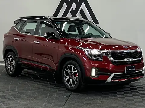 Kia Seltos GT Line usado (2021) color Rojo precio $329,999