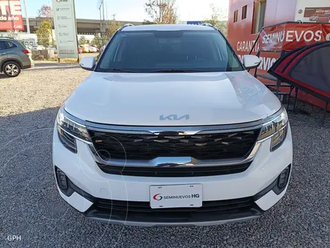 Kia Seltos SX usado (2023) color Blanco precio $388,000