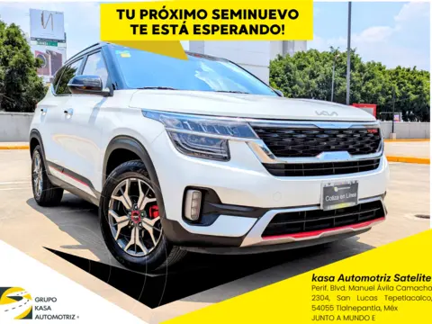 Kia Seltos GT Line usado (2023) color Blanco precio $420,000