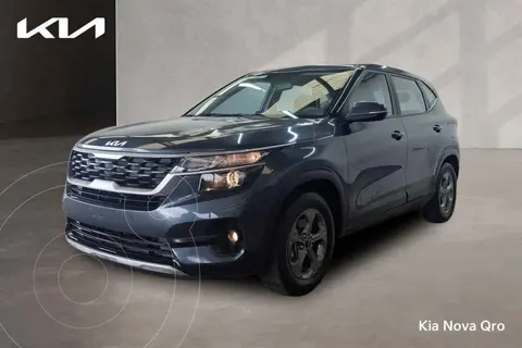 Kia Seltos EX Aut usado (2023) color Gris financiado en mensualidades(enganche $94,012 mensualidades desde $8,070)