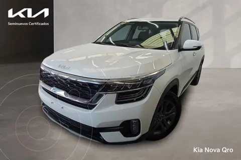 Kia Seltos SX usado (2023) color Blanco financiado en mensualidades(enganche $114,450 mensualidades desde $9,825)