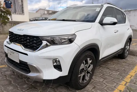 Kia Sonet 1.5L usado (2022) color Blanco precio u$s18.600